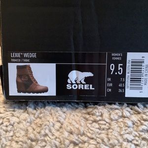 BRAND NEW Sorel Lexie Wedge boot- sz 9.5 womens